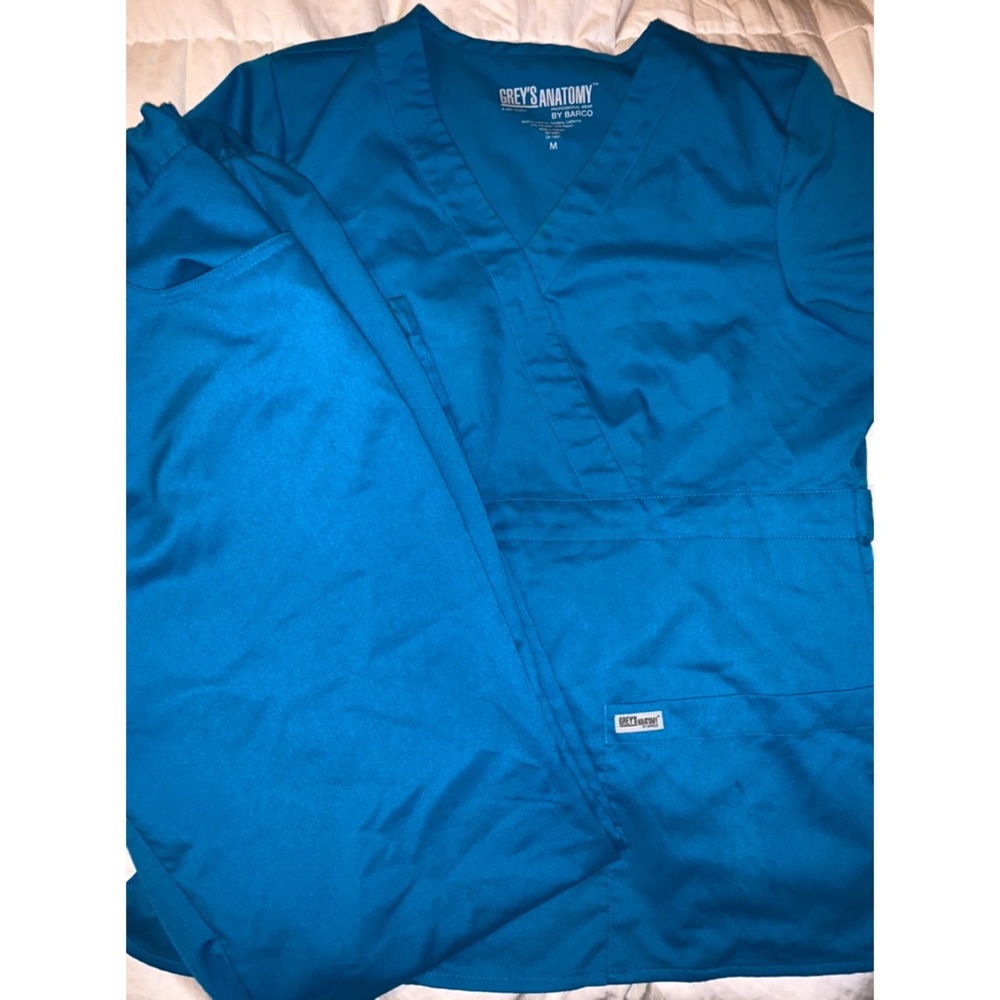 Greys Anatomy Scrub Set